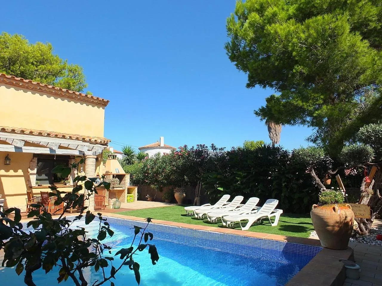 Villa Tranquila A Charming 4Bedroom Villa With Air-Conditioning & Private Swimming Pool L'Ametlla de Mar