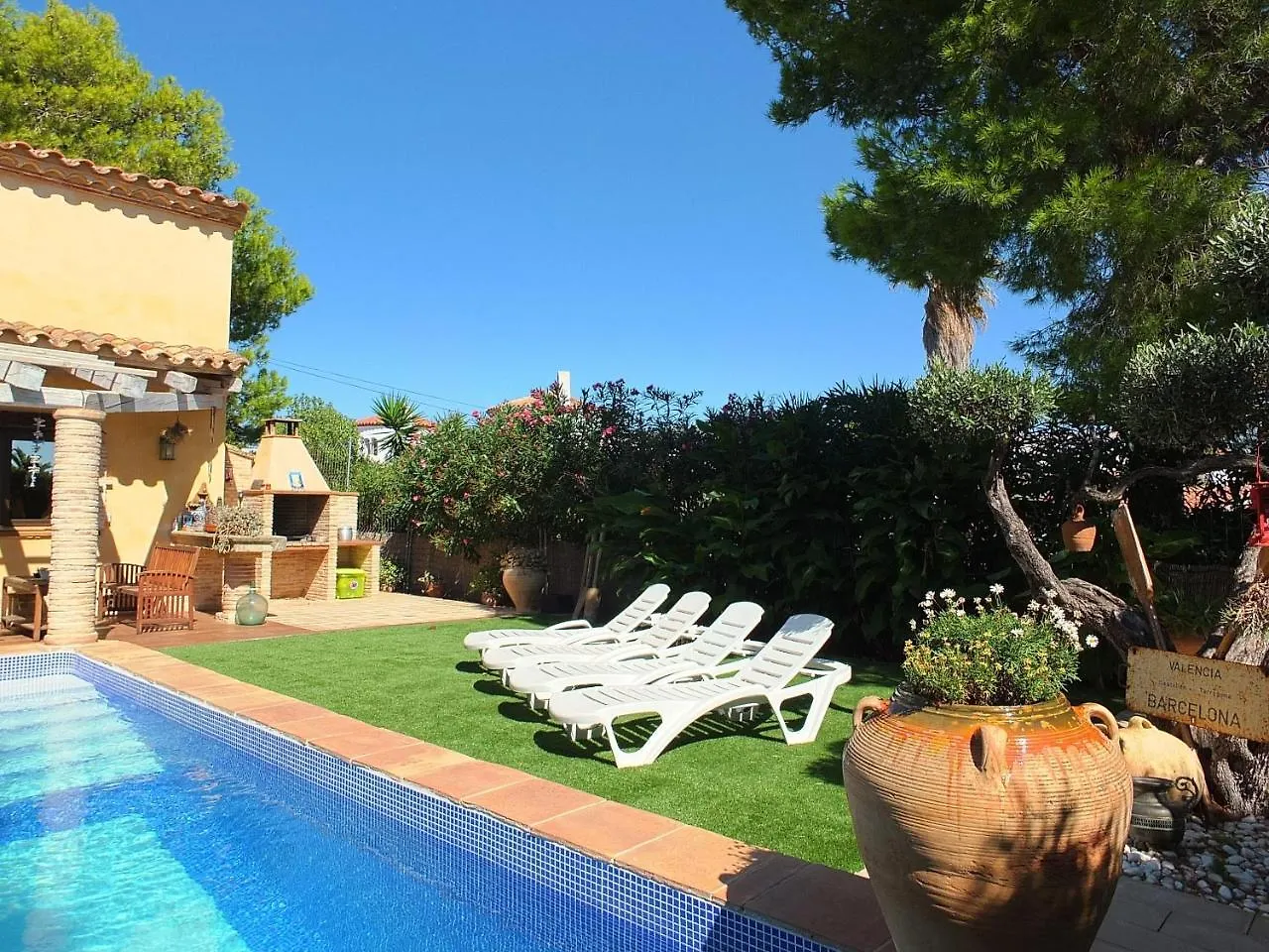 Villa Tranquila A Charming 4Bedroom Villa With Air-Conditioning & Private Swimming Pool L'Ametlla de Mar