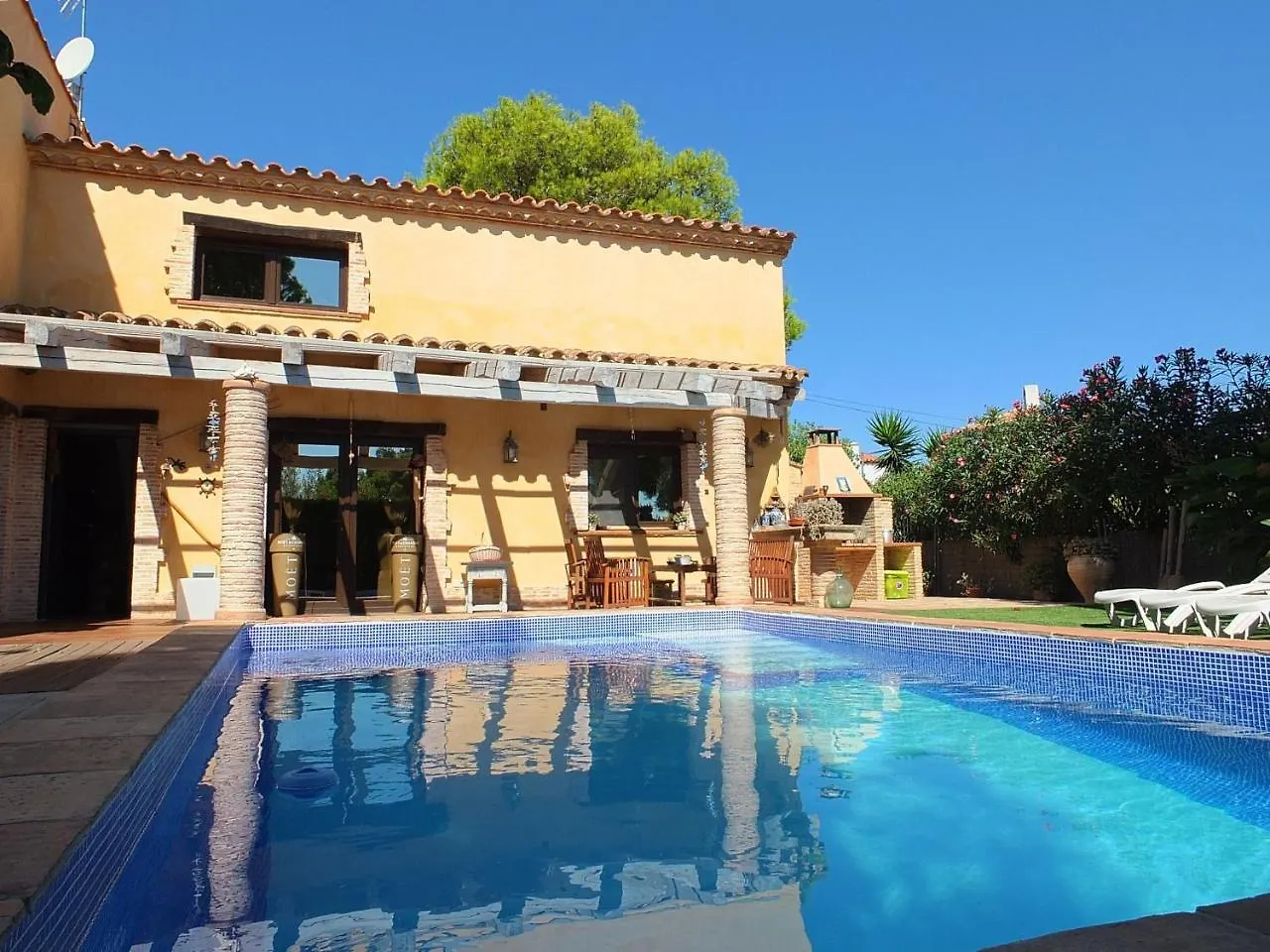 Villa Tranquila A Charming 4Bedroom Villa With Air-Conditioning & Private Swimming Pool L'Ametlla de Mar